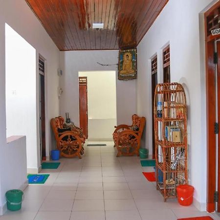 Guesthouse Kind And Love ฮิกคาดูวา ภายนอก รูปภาพ