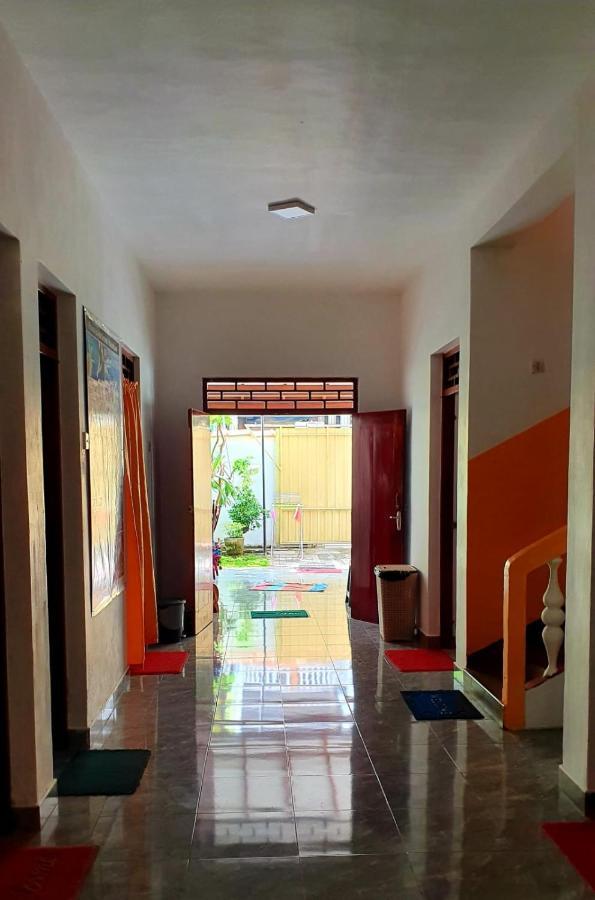 Guesthouse Kind And Love ฮิกคาดูวา ภายนอก รูปภาพ