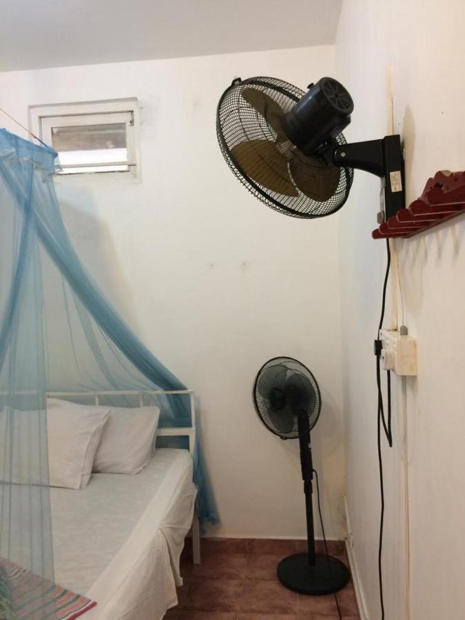 Guesthouse Kind And Love ฮิกคาดูวา ภายนอก รูปภาพ